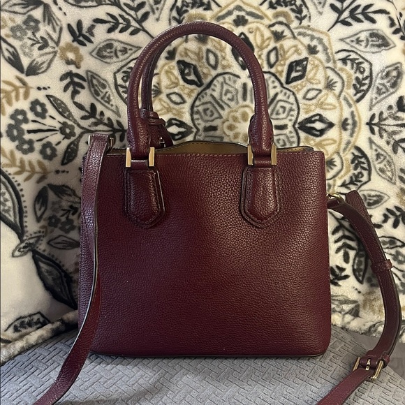Michael Kors LOVE Burgundy Leather Tote/Crossbody Bag - Picture 7 of 16